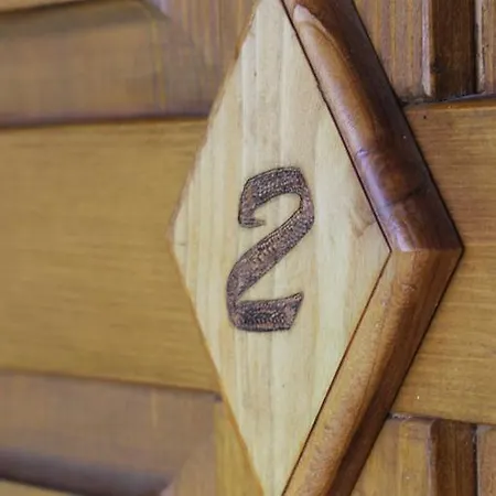 Hotel De 2*
